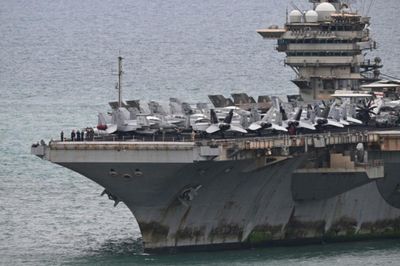 Tàu USS Abraham Lincoln cập cảng Thái Lan sau 286 ngày lênh đênh trên biển