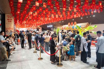 Núi Bà Đen hút khách trong ngày cuối kỳ nghỉ lễ Quốc khánh