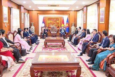 81 năm Cách mạng Tháng Tám và Quốc khánh 2/9: Kế tục, vun đắp quan hệ đặc biệt Việt Nam - Lào