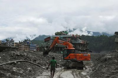Thảm họa lũ lụt Nepal vượt mốc 1.000 người chết, khoảng 4.000 người mất tích