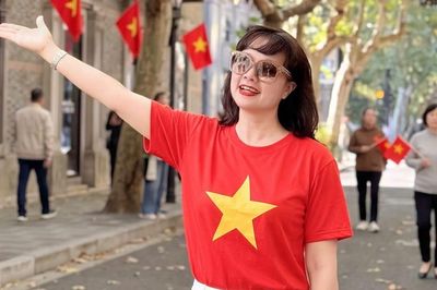 Vân Dung rạng rỡ mừng ngày lễ Quốc Khánh