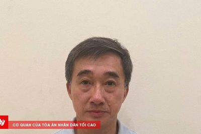 Khởi tố, bắt tạm giam Thứ trưởng Bộ Y tế Trần Văn Thuấn về tội 'Nhận hối lộ'