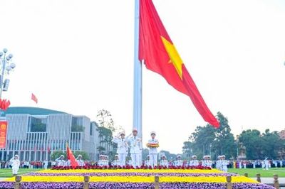 Thiêng liêng lễ thượng cờ Tổ quốc mừng ngày Quốc khánh 2/9