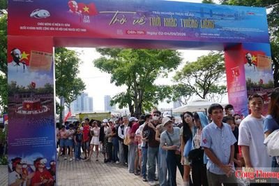 Đà Nẵng: 'Trở về thời khắc thiêng liêng' ngày Tết Độc lập