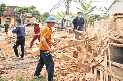 Sức dân, lòng dân rộng mở những tuyến đường