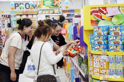 Lượng khách đến các siêu thị, trung tâm thương mại mua sắm tăng 15-25%