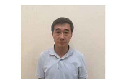 Thứ trưởng Bộ Y tế Trần Văn Thuấn bị khởi tố, bắt tạm giam về tội nhận hối lộ