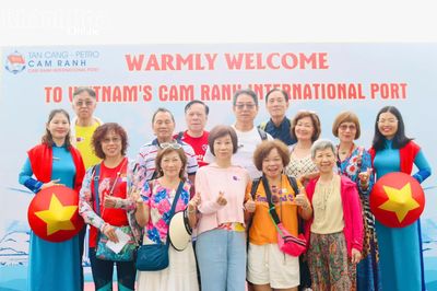 Gần 3.800 khách du lịch tàu biển đến Khánh Hòa trong ngày 2-9