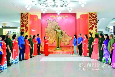 Âm vang ngày độc lập