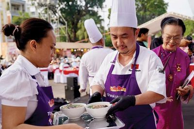Kể chuyện ẩm thực qua lễ hội