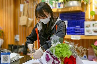Đi làm dịp Quốc khánh 2/9 nhận tới 400% lương, có phải đóng thuế TNCN?