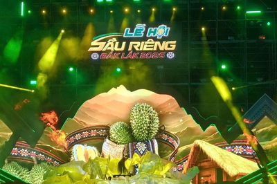 Lễ hội Sầu riêng - cú hích mới cho du lịch Đắk Lắk