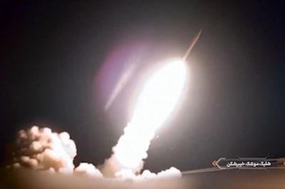 Mỹ tiến hành loạt không kích mới nhằm vào Iran