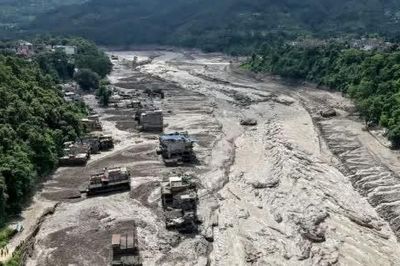 Trung Quốc tăng cường viện trợ khẩn cấp cho Nepal sau lũ quét