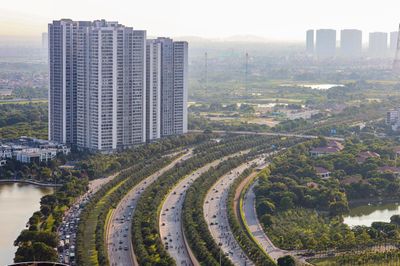 Từ 'ở xa' thành 'đi gần': Hạ tầng thay đổi cuộc chơi bất động sản