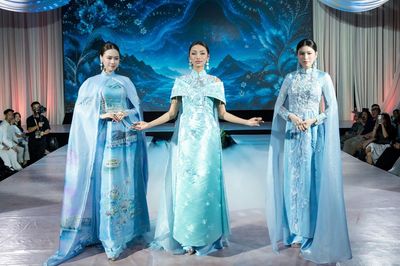 Nhà thiết kế Việt gây chú ý khi đưa ký ức tuổi thơ và hồn Huế lên áo dài