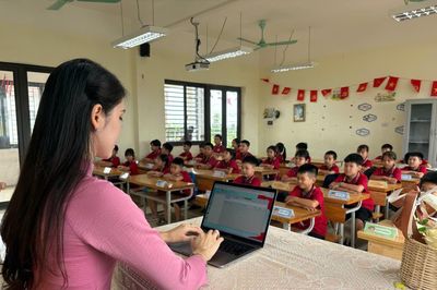 Tạo lập dữ liệu, nâng cao năng lực hoạt động và quản lý trong ngành giáo dục