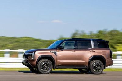 Mitsubishi Pajero tái xuất sau gần 20 năm