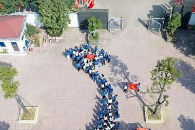 Thiêng liêng nghi lễ chào cờ 'Tôi yêu Tổ quốc tôi'