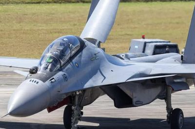 Su-30MKM của Malaysia: Nga đã tùy biến Sukhoi cho khách hàng nước ngoài thế nào?
