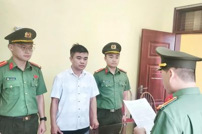 Khởi tố nguyên Phó Viện trưởng thuộc Trường Đại học Trưng Vương