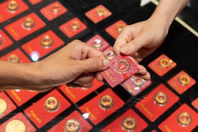 Giá vàng trong nước giảm sâu sau kỳ nghỉ lễ