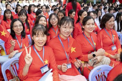 Bộ GD&ĐT chỉ đạo không kéo dài phần lễ sau khai giảng chung