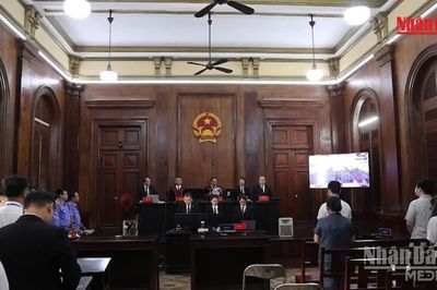 [Video] Tuyên án tử hình 11 bị cáo trong vụ án ma túy liên quan đến tiếp viên hàng không