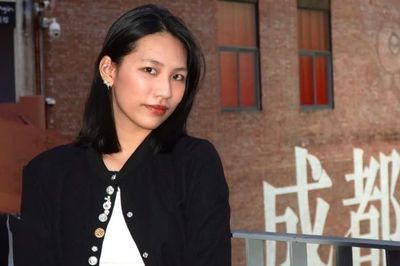 Từ sở thích quay phim đến hành trình trải nghiệm quốc tế của nữ sinh ngành Truyền thông