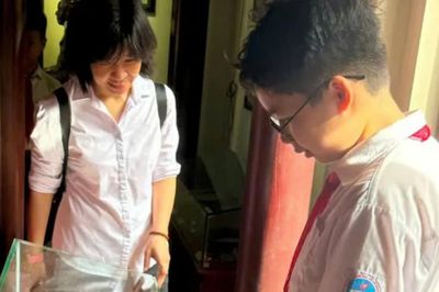 Những thế hệ lớn lên cùng đất nước