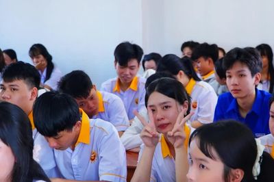 Hơn 700 học viên Trung cấp rộn ràng ngày nhập học tại KGC