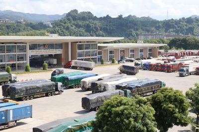 Hơn 45 triệu USD hàng hóa xuất nhập khẩu qua Cửa khẩu Quốc tế Lào Cai dịp Quốc khánh
