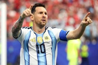 Bóng đá Argentina tri ân Messi theo cách đặc biệt