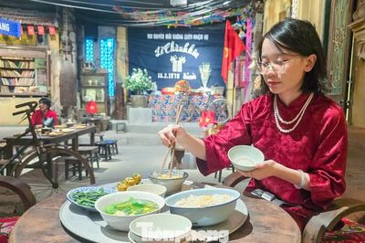 Giới trẻ 'chạm' vào ký ức Hà Nội thời bao cấp