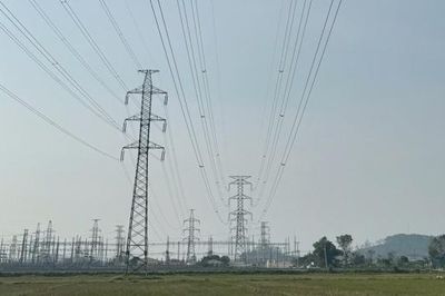 Việt Nam nhập khẩu hơn 7,2 tỷ kWh điện trong 7 tháng
