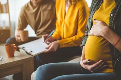 Góc khuất ngành công nghiệp mang thai hộ ở Gruzia