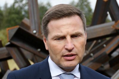 Bộ trưởng Quốc phòng Estonia từ chức giữa bê bối mua đạn dược cho Ukraine