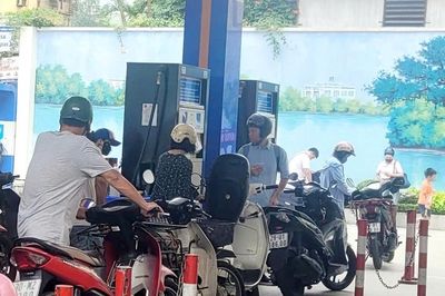 Bộ Công Thương thông tin về điều hành giá bán lẻ các mặt hàng xăng dầu