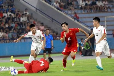 Lịch thi đấu bóng đá hôm nay 3/9: Việt Nam đối đầu Palestine