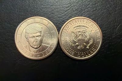 Mỹ phát hành đồng xu in hình Tổng thống Trump