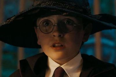 Harry Potter bản truyền hình tung trailer, hé lộ Hogwarts đẹp mãn nhãn