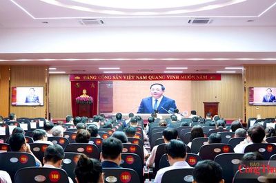 Đảng bộ Bộ Công Thương học tập, quán triệt, triển khai một số Nghị quyết, Chỉ thị của Bộ Chính trị