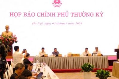Họp báo Chính phủ: Kim ngạch xuất nhập khẩu 8 tháng đạt mức kỷ lục