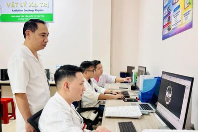 Làm chủ kỹ thuật mới, bệnh nhân ung thư bớt một hành trình