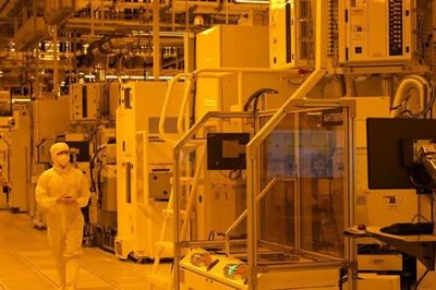 Mỹ phát tín hiệu áp thuế chất bán dẫn nhập khẩu