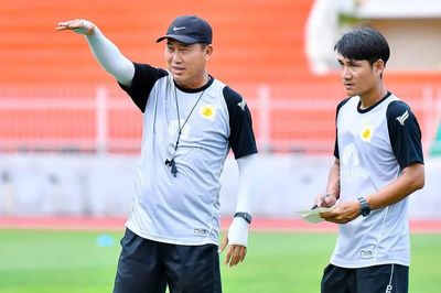 Ông Hứa Hiền Vinh làm HLV trưởng CLB Quy Nhơn United