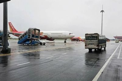 Bão số 5 áp sát: Hàng không trực 24/24 giờ, sẵn sàng đổi lịch bay