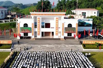“Lời Người vọng vang” trong Lễ chào cờ tháng 9 ở Yên Bình