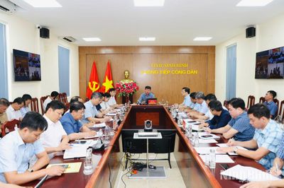 Đồng chí Bí thư Tỉnh ủy Trần Huy Tuấn tiếp công dân định kỳ