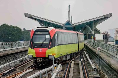 Hơn 408.000 lượt khách đi metro Hà Nội miễn phí dịp Quốc khánh